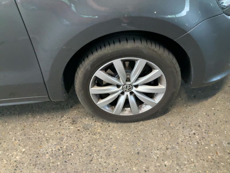 Volkswagen Sharan 2.0 TDI Highline BlueMotion Tech 2016 – снимка 11