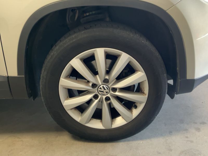 Volkswagen Tiguan 2.0 TSI Sport & Style 4Motion 2010 – снимка 11