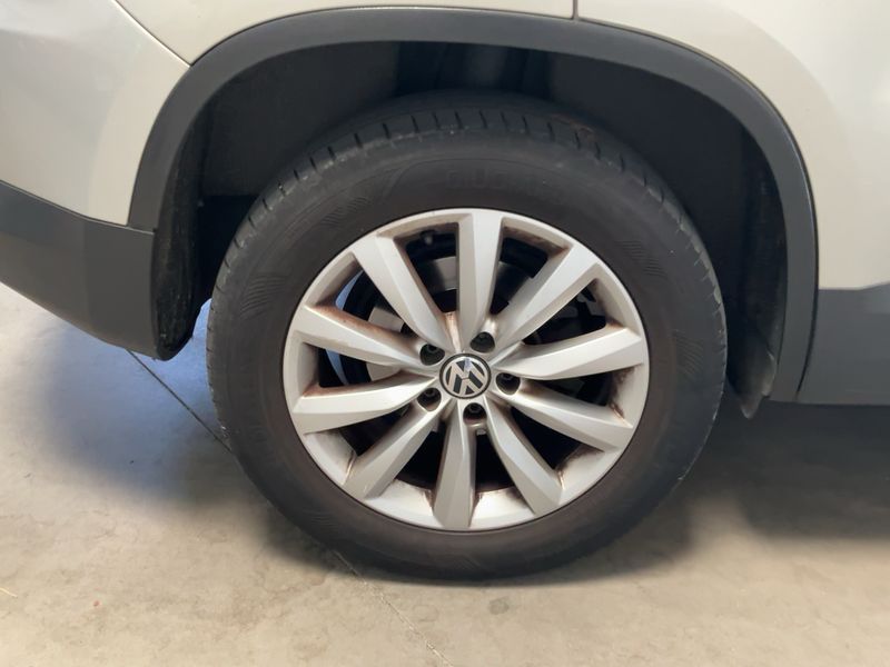 Volkswagen Tiguan 2.0 TSI Sport & Style 4Motion 2010 – снимка 9