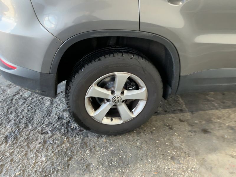 Volkswagen Tiguan 1.4 TSI Freestyle BlueMotion Tech 2011 – снимка 9