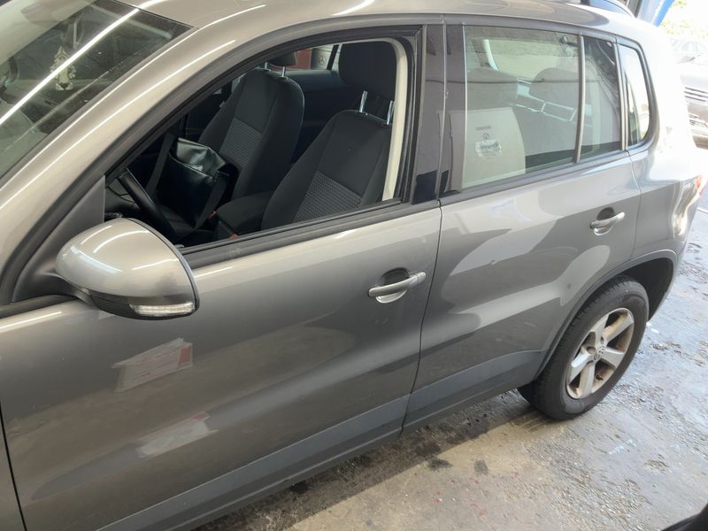 Volkswagen Tiguan 1.4 TSI Freestyle BlueMotion Tech 2011 – снимка 4