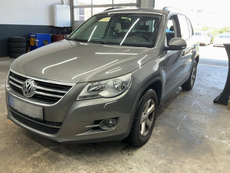 Volkswagen Tiguan 1.4 TSI Freestyle BlueMotion Tech 2011 – снимка 1