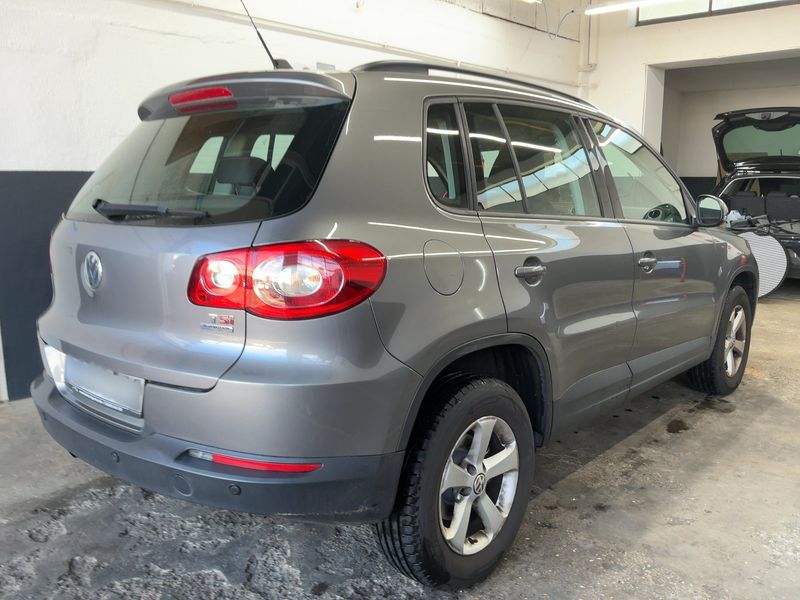Volkswagen Tiguan 1.4 TSI Freestyle BlueMotion Tech 2011 – снимка 8