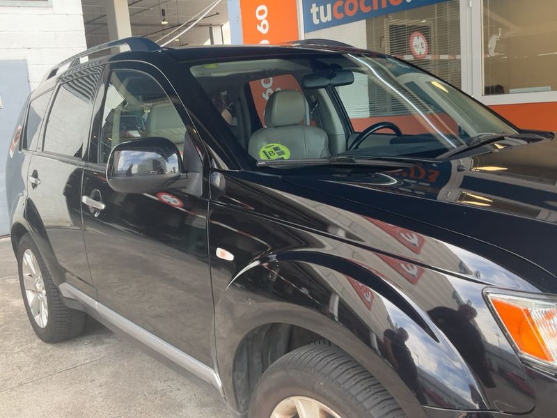 Mitsubishi Outlander 2.2 DI-D Kaiteki Plus 2009 – снимка 12