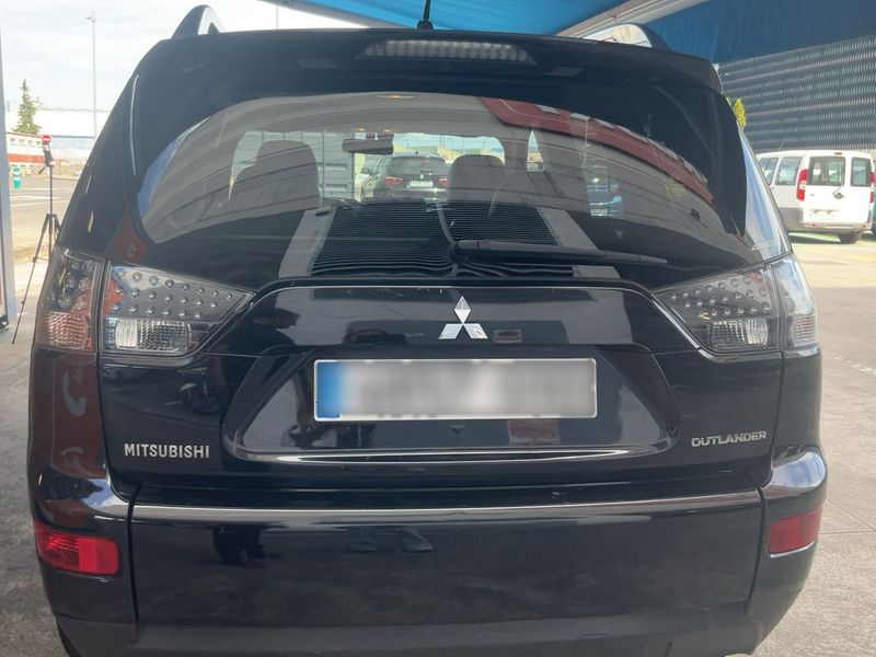 Mitsubishi Outlander 2.2 DI-D Kaiteki Plus 2009 – снимка 7