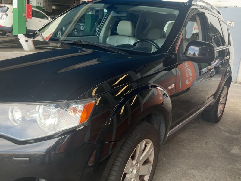 Mitsubishi Outlander 2.2 DI-D Kaiteki Plus 2009 – снимка 2