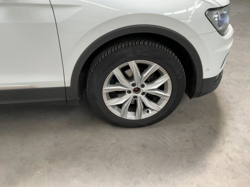 Volkswagen Tiguan 1.4 TSI Highline 4Motion BlueMotion Tech 2018 – снимка 11