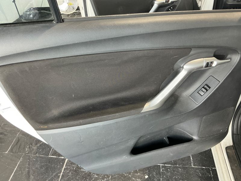Toyota Verso 2.0 D-4D Active 2012 – снимка 31