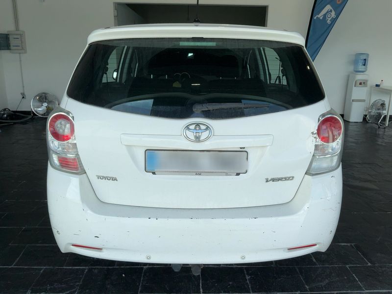 Toyota Verso 2.0 D-4D Active 2012 – снимка 7