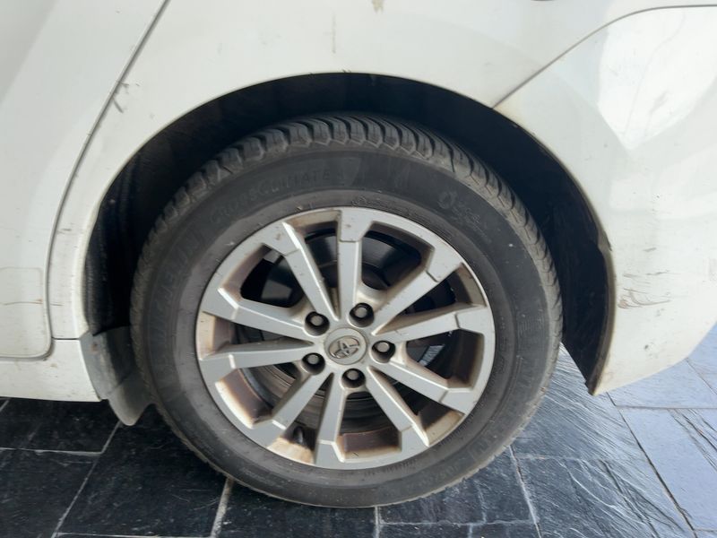 Toyota Verso 2.0 D-4D Active 2012 – снимка 5