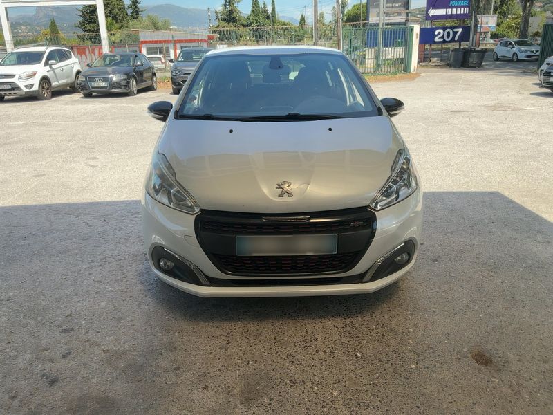 Peugeot 208 1.6 Blue-HDi GT Line 2016 – снимка 14