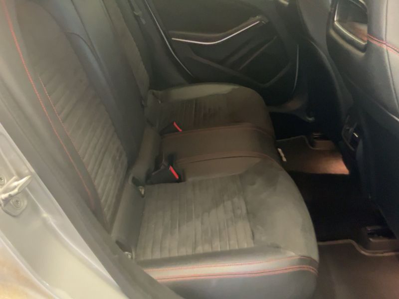 Mercedes-Benz GLA-Klasse GLA 220 d Fascination 2016 – снимка 19