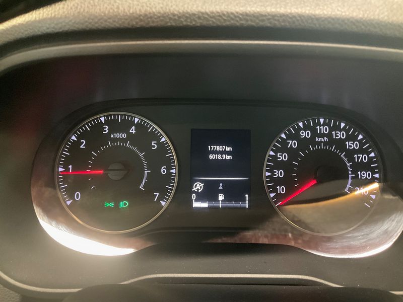 Dacia Duster 1.5 Blue dCi Prestige 2019 – снимка 18