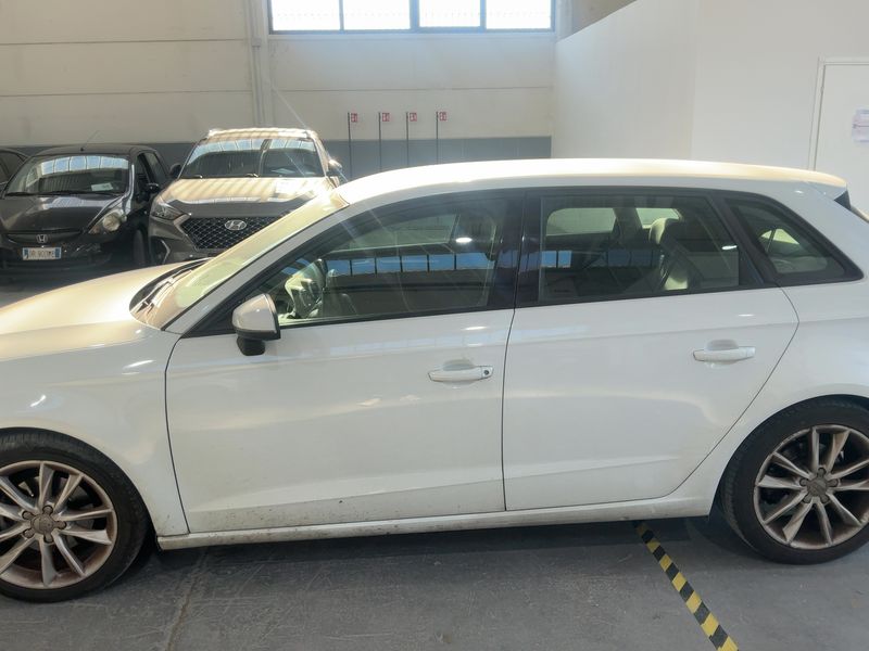 Audi A3 Sportback 2.0 TDI Ambition 2014 – снимка 4
