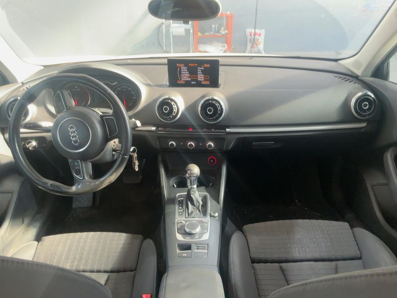 Audi A3 Sportback 2.0 TDI Ambition 2014 – снимка 17