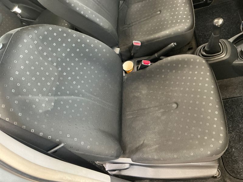 Toyota Yaris 1.4 D-4D Sol 2009 – снимка 28