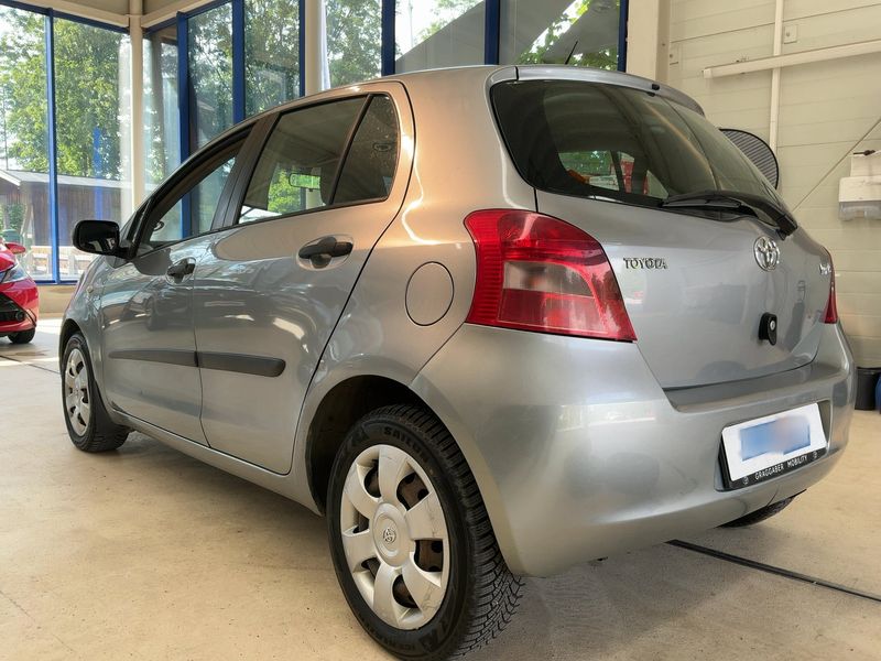Toyota Yaris 1.4 D-4D Sol 2009 – снимка 6