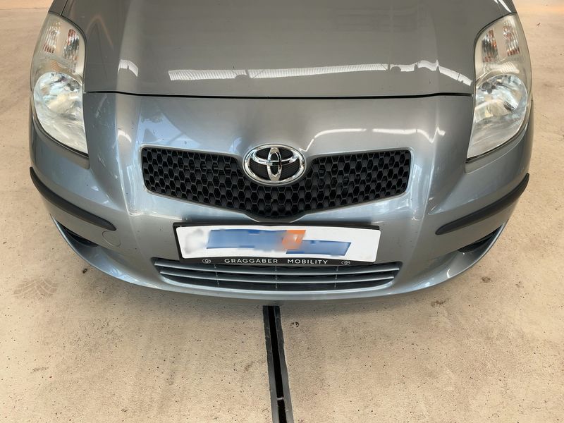 Toyota Yaris 1.4 D-4D Sol 2009 – снимка 14