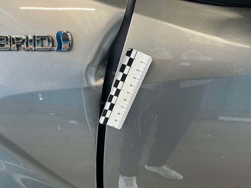 Toyota C-HR 1.8 Hybrid Design 2019 – снимка 28