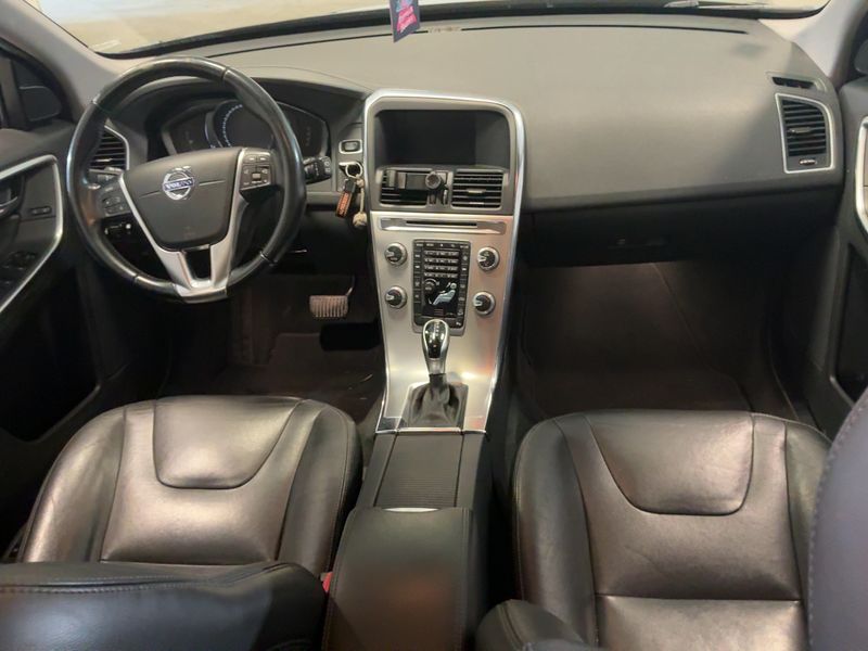 Volvo XC60 2.4 D4 Summum AWD 2016 – снимка 17