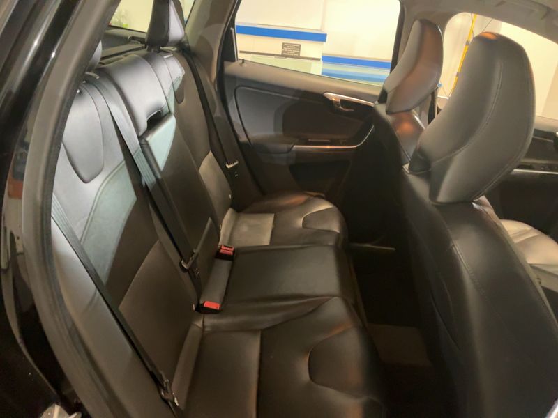 Volvo XC60 2.4 D4 Summum AWD 2016 – снимка 19