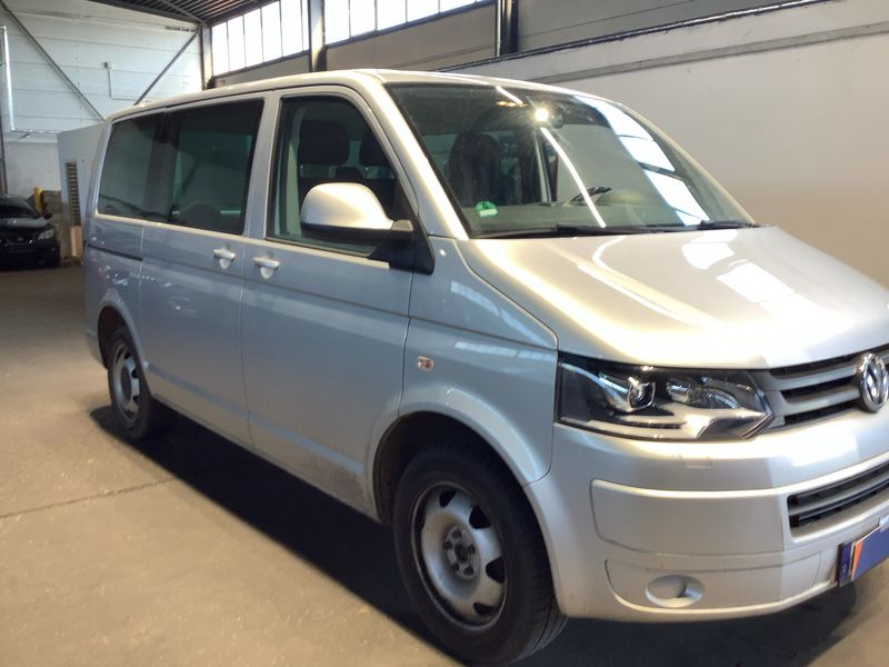 Volkswagen T5 Kombi 2.0 TDI 4Motion 2014 – снимка 12