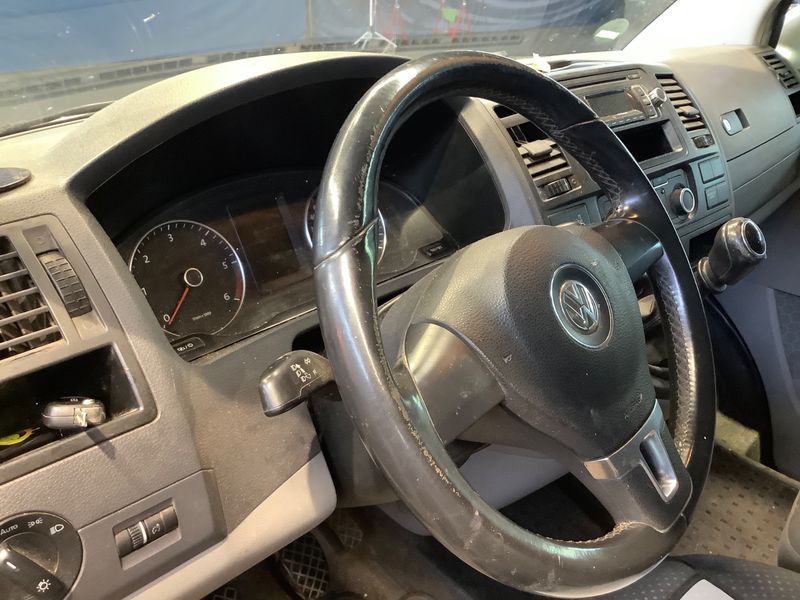 Volkswagen T5 Kombi 2.0 TDI 4Motion 2014 – снимка 36