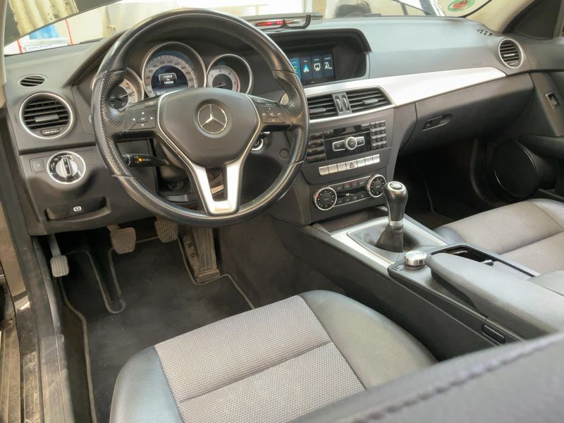 Mercedes-Benz C-Klasse C 220 CDI T BlueEfficiency Avantgarde 2013 – снимка 18
