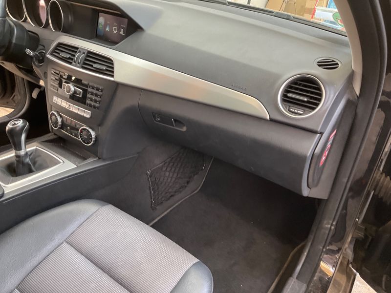 Mercedes-Benz C-Klasse C 220 CDI T BlueEfficiency Avantgarde 2013 – снимка 28