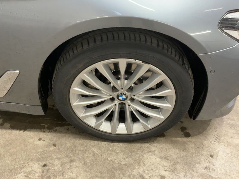 BMW 5er 530d Luxury Line 2017 – снимка 11
