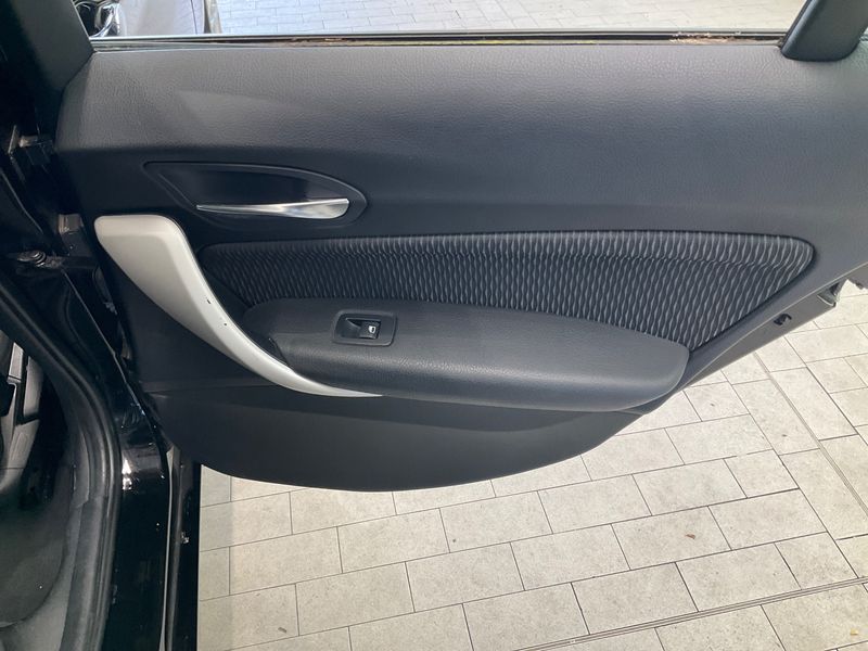 BMW 1er 118i 2016 – снимка 29