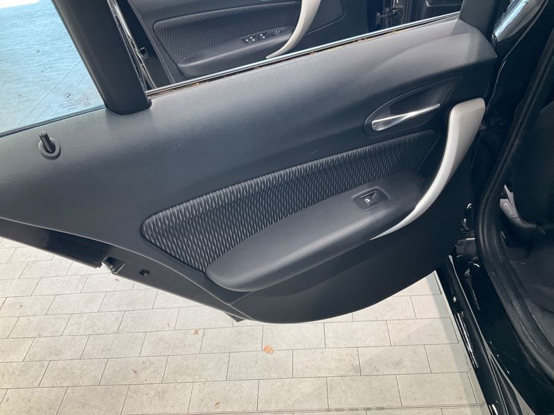 BMW 1er 118i 2016 – снимка 23