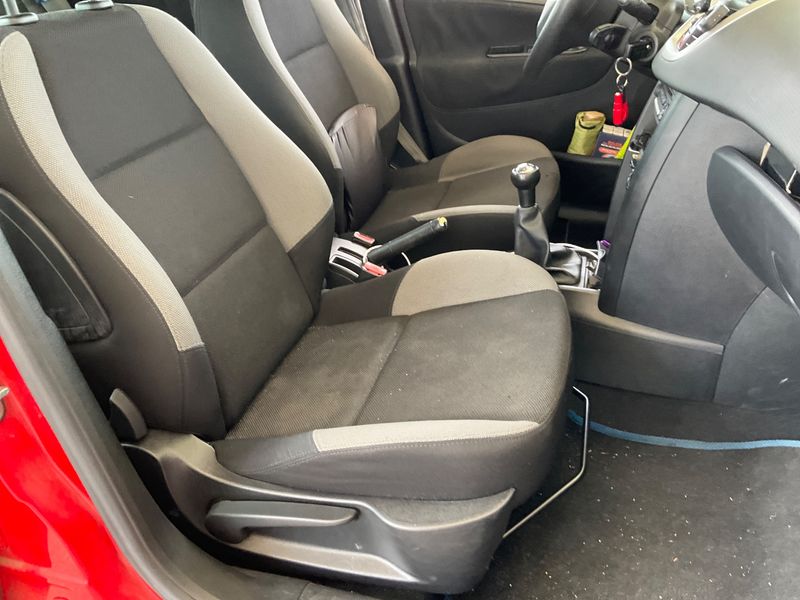 Peugeot 207 1.6 HDi Confort 2008 – снимка 3