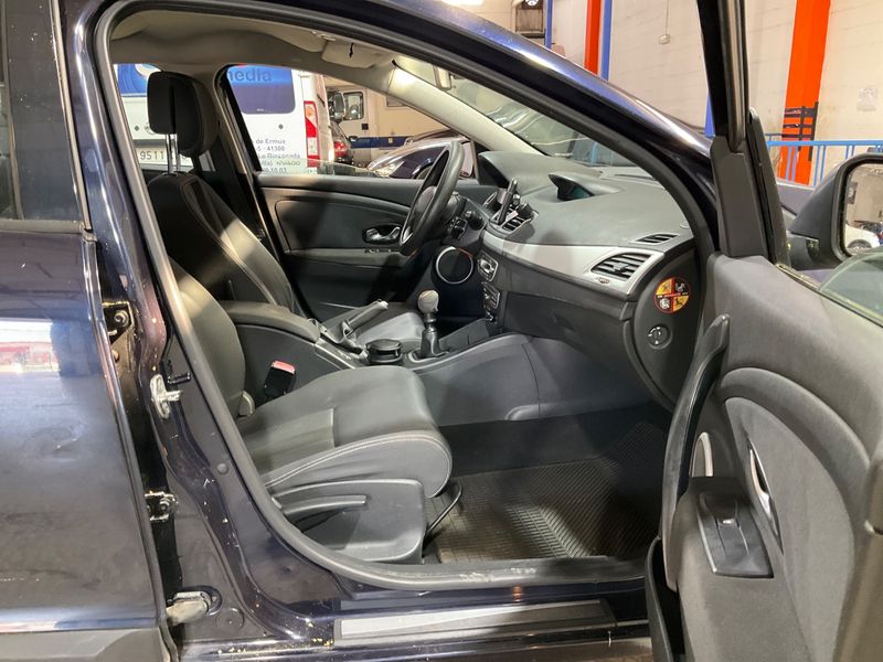 Renault Megane 1.5 dCi Dynamique 2010 – снимка 3