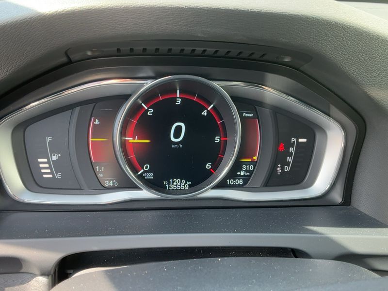 Volvo S60 1.6 D2 Summum 2014 – снимка 18