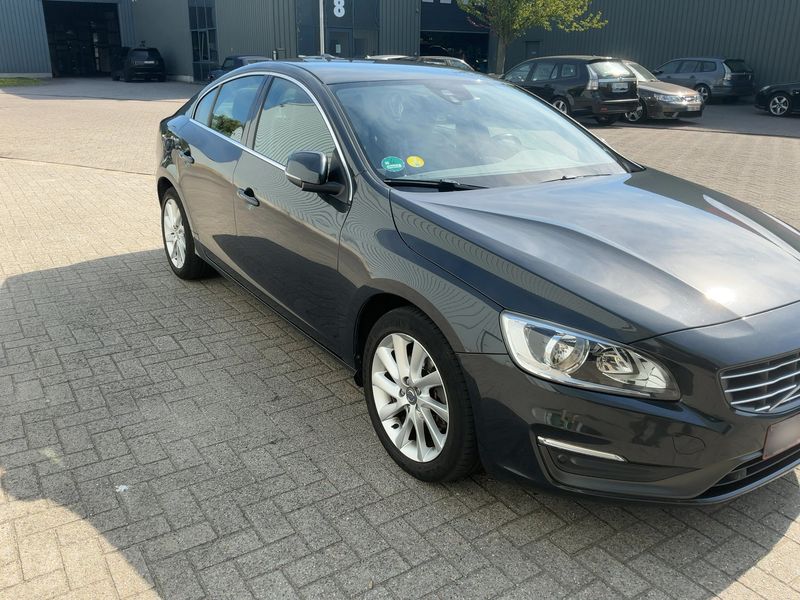 Volvo S60 1.6 D2 Summum 2014 – снимка 12