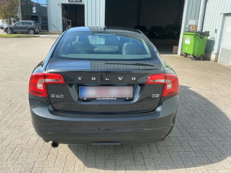 Volvo S60 1.6 D2 Summum 2014 – снимка 7
