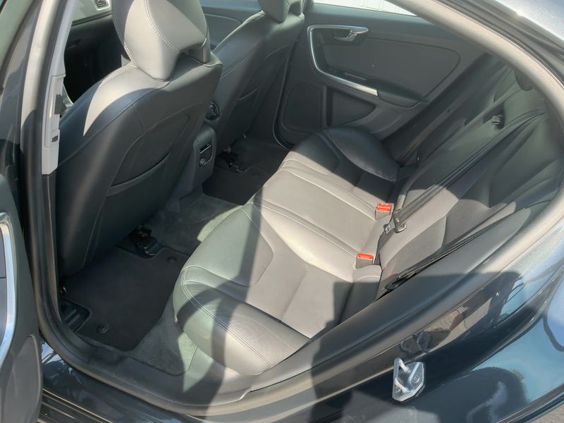 Volvo S60 1.6 D2 Summum 2014 – снимка 19