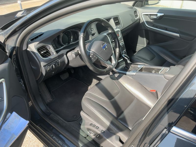 Volvo S60 1.6 D2 Summum 2014 – снимка 17