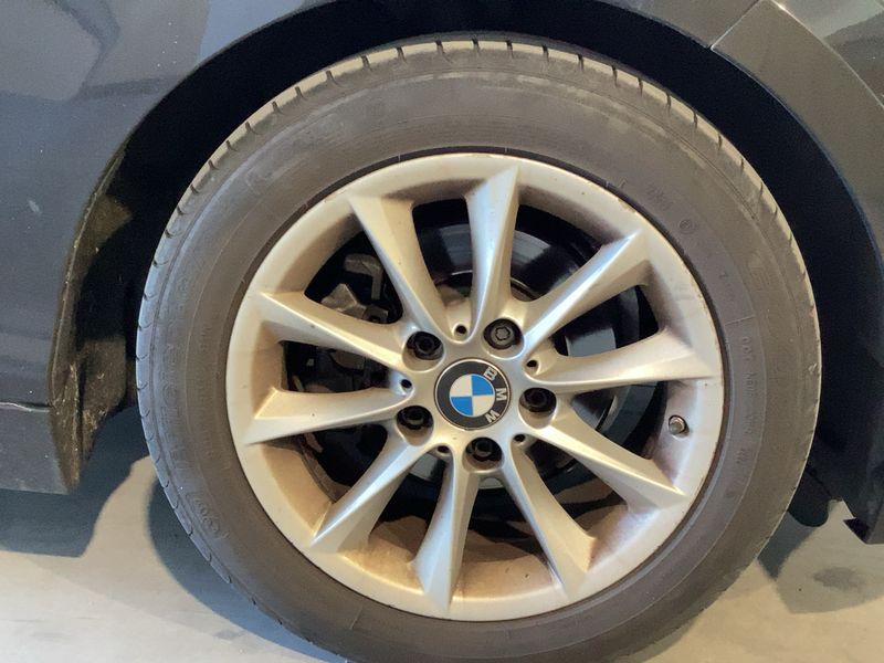 BMW 1er 116d EfficientDynamics Urban Line 2016 – снимка 11