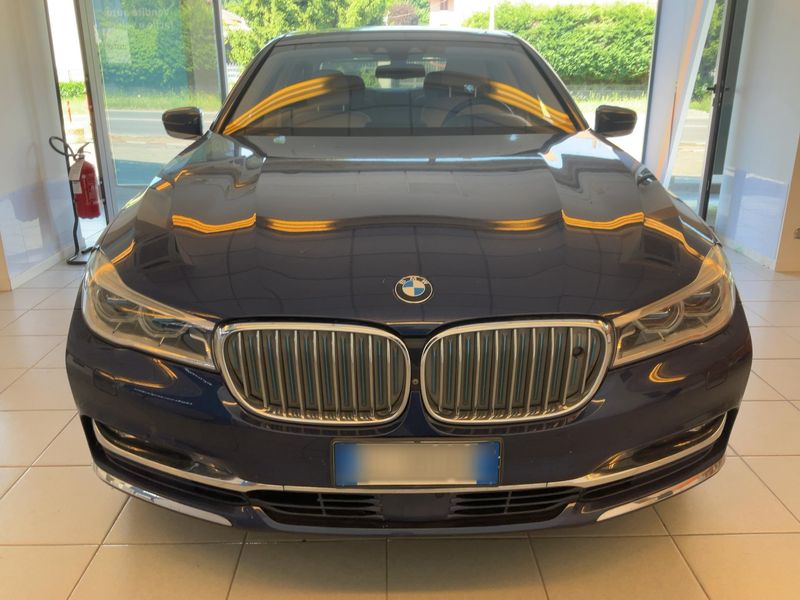 BMW 7er 740e L xDrive 2016 – снимка 14
