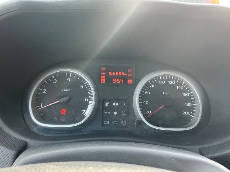Dacia Duster 1.5 dCi Prestige 4x2 2011 – снимка 19