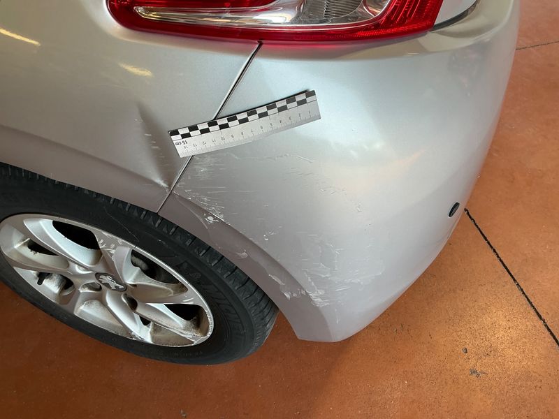 Peugeot 208 1.2 VTi Active 2014 – снимка 29