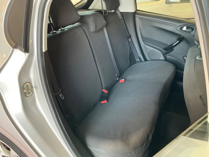 Peugeot 208 1.2 VTi Active 2014 – снимка 19