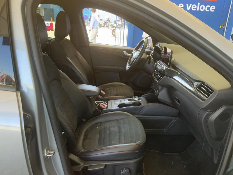 Ford Kuga 2.5 Plug-in Hybrid ST-Line X 2021 – снимка 16