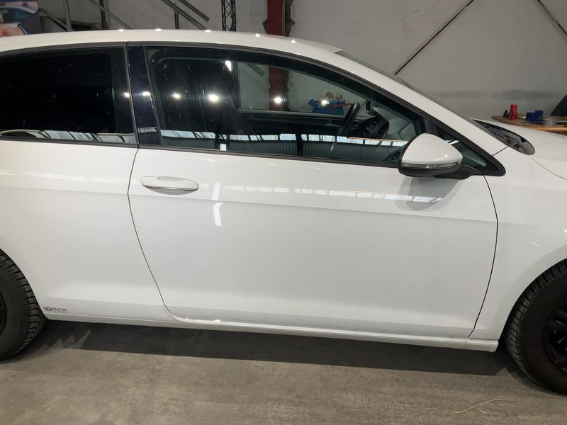 Volkswagen Golf VII 1.6 TDI Trendline BlueMotion Tech 2015 – снимка 10