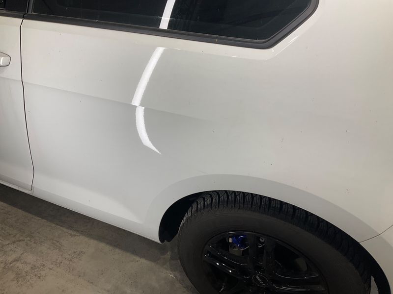 Volkswagen Golf VII 1.6 TDI Trendline BlueMotion Tech 2015 – снимка 26
