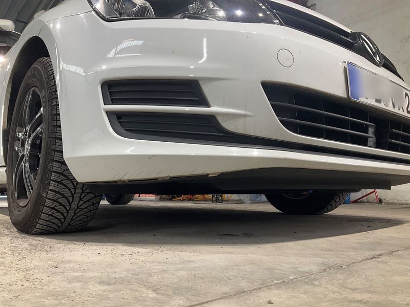 Volkswagen Golf VII 1.6 TDI Trendline BlueMotion Tech 2015 – снимка 37