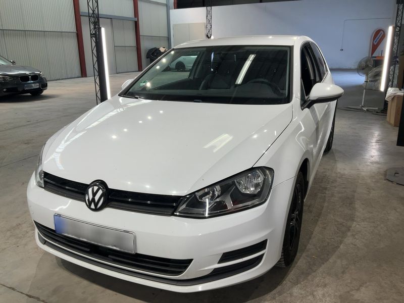 Volkswagen Golf VII 1.6 TDI Trendline BlueMotion Tech 2015 – снимка 1