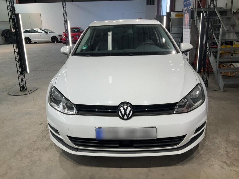 Volkswagen Golf VII 1.6 TDI Trendline BlueMotion Tech 2015 – снимка 14